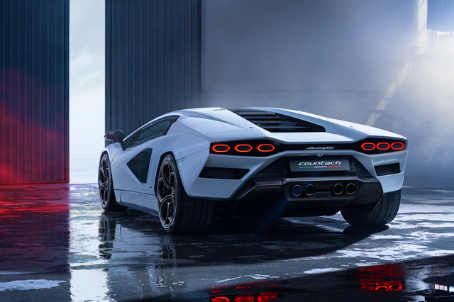 Countach04.jpg