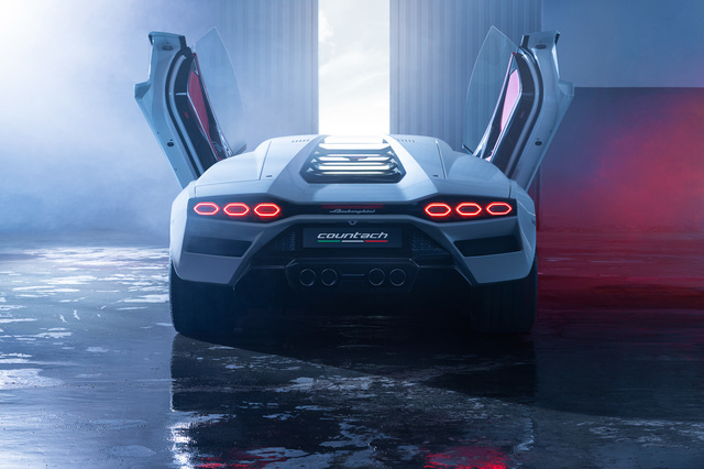 Countach03.jpg