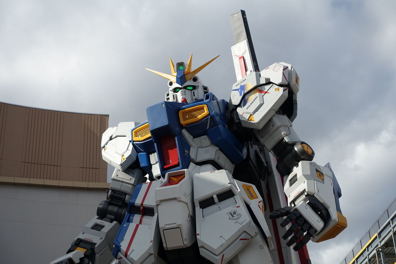 ららぽーと福岡とRX-93ffν(ニュー)ガンダム: 自転車好きのひとりごと